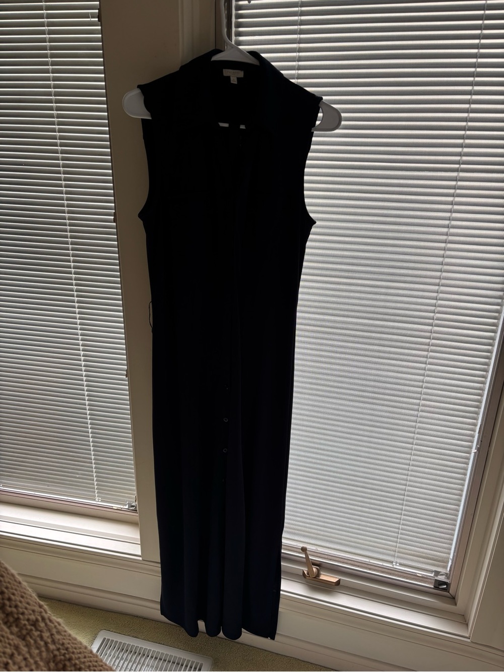 Talbots Sleeveless Navy Dress size medium with material tie belt washable.